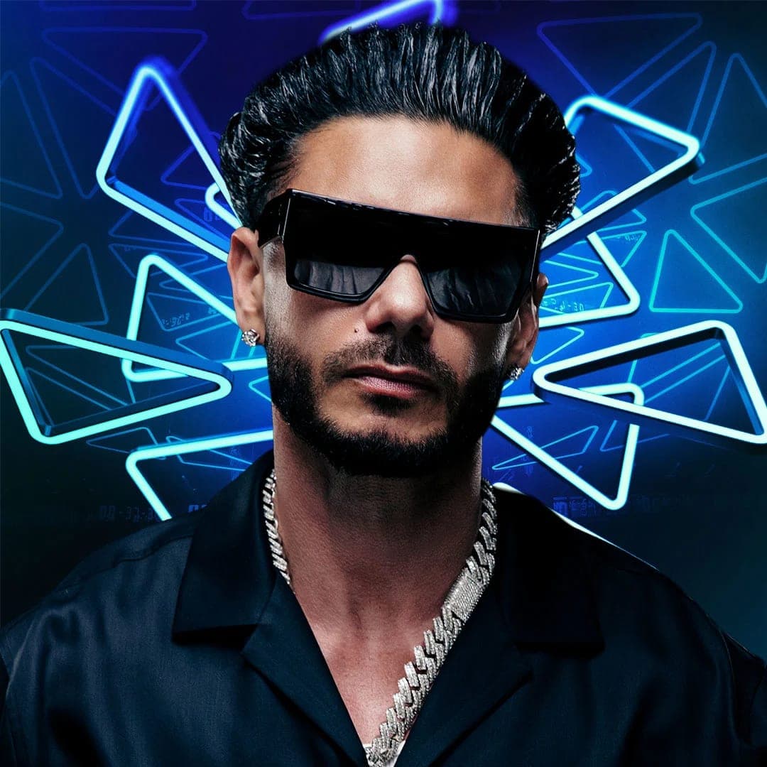 DJ Pauly D at Hakkasan Nightclub
